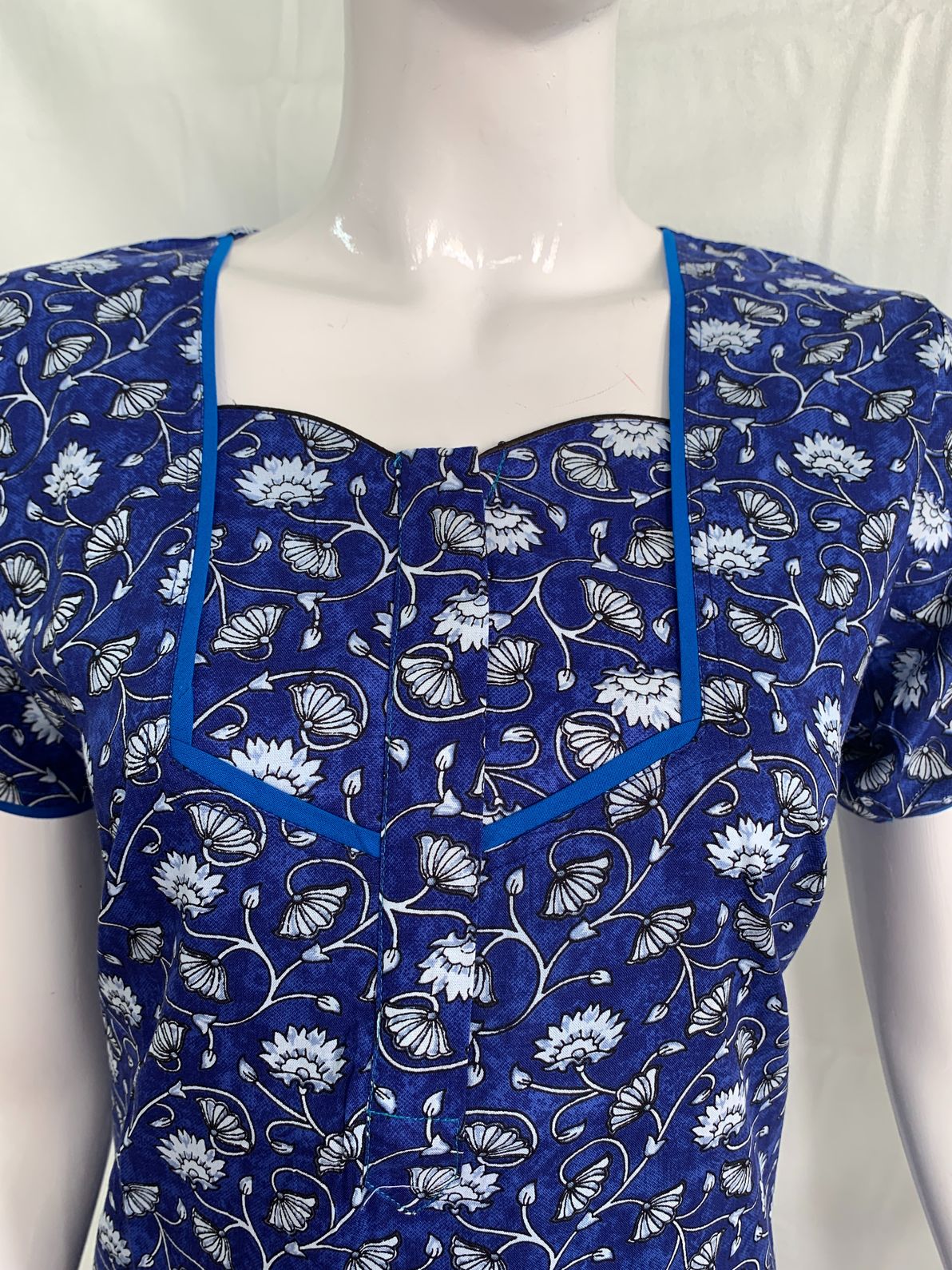 PONNIS Women’s Cotton A-line Printed Detailing Nighty with Lace and Front Zip inside Mobile Pocket (Toyota)/525 - Image 2